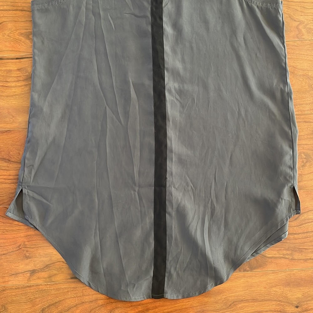Rock & Republic Gray and Black Studded Button Down Sleeveless Blouse - Picture 9 of 9